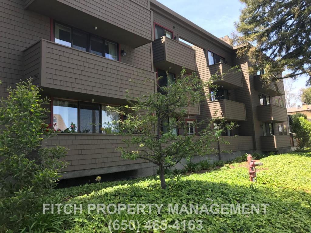 Primary Photo - 1500 Sherman Ave Apt 3A