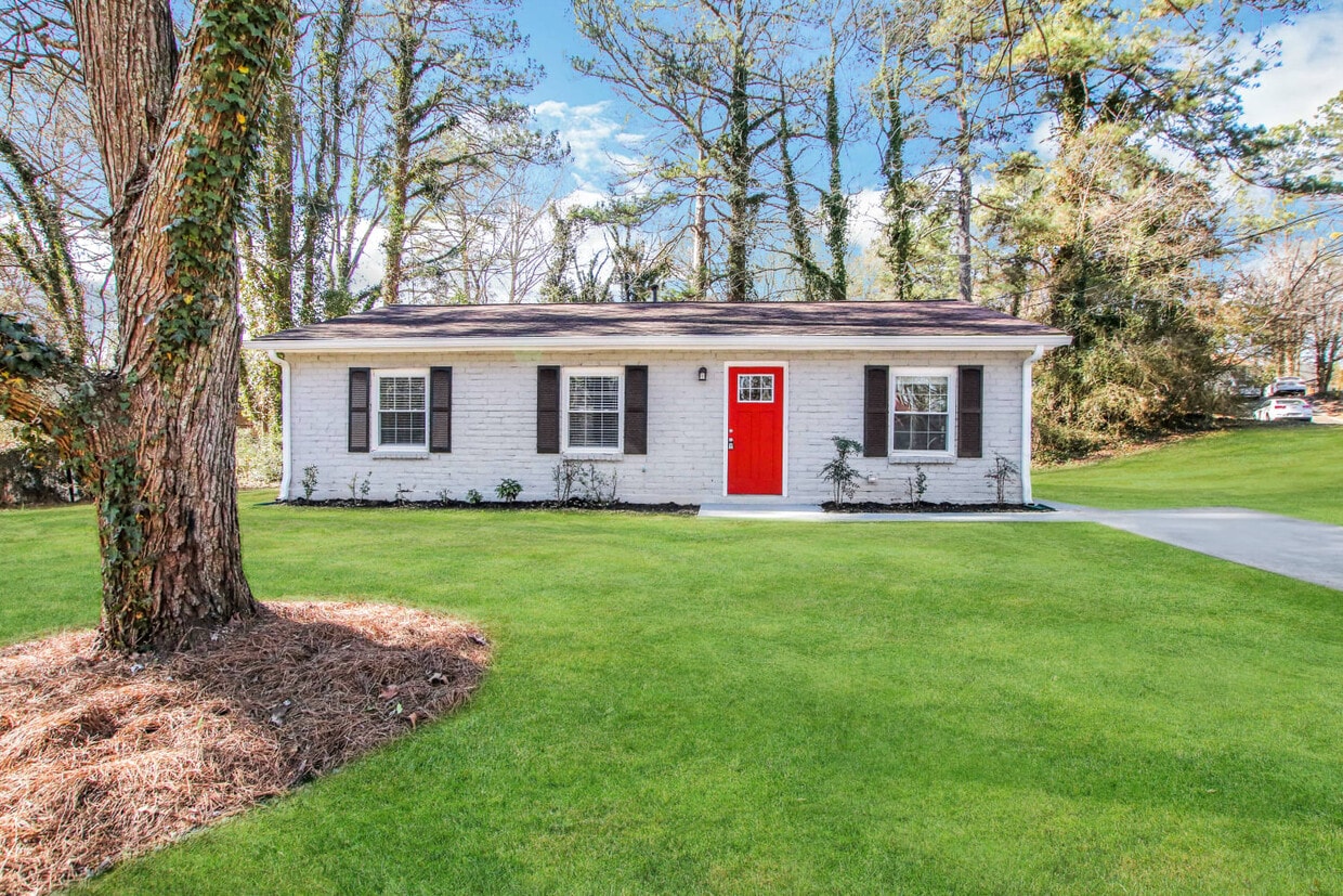 1459 Meadowlark Dr House Rental in Decatur, GA