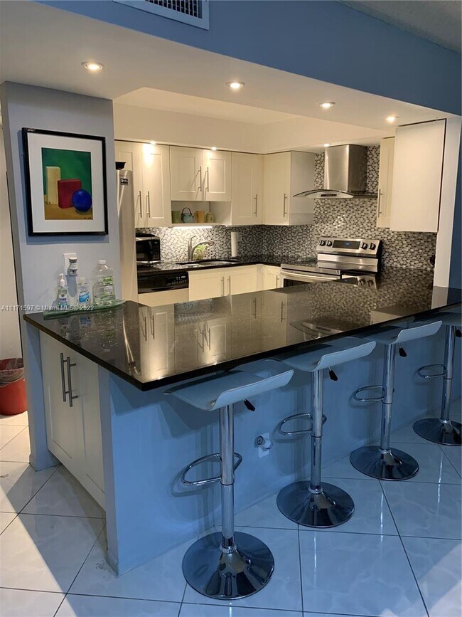 Building Photo - 501 Three Islands Boulevard