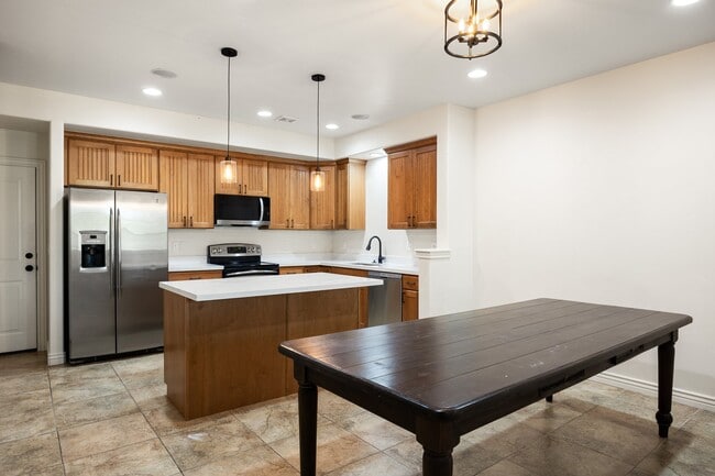 Building Photo - 10651 S Oquirrh Lk Rd