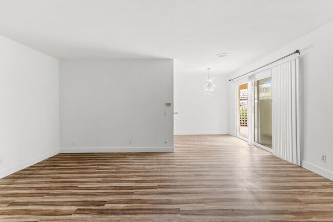 Foto del edificio - 809 Edgewood St