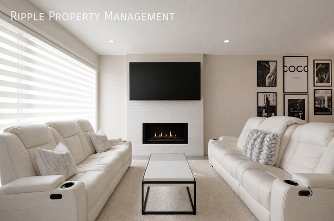 Photo du bâtiment - MODERN & SPACIOUS 3 BEDS, 3.5 BATHS TOWNHOUSE | EXCLUSIVE ROOF-TOP PATIO