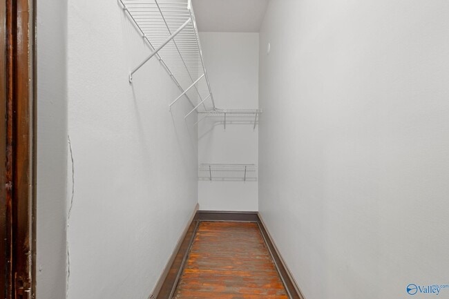 Foto del edificio - 719 Bank St NW