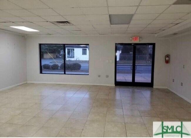 Foto del edificio - 4501 Montgomery St
