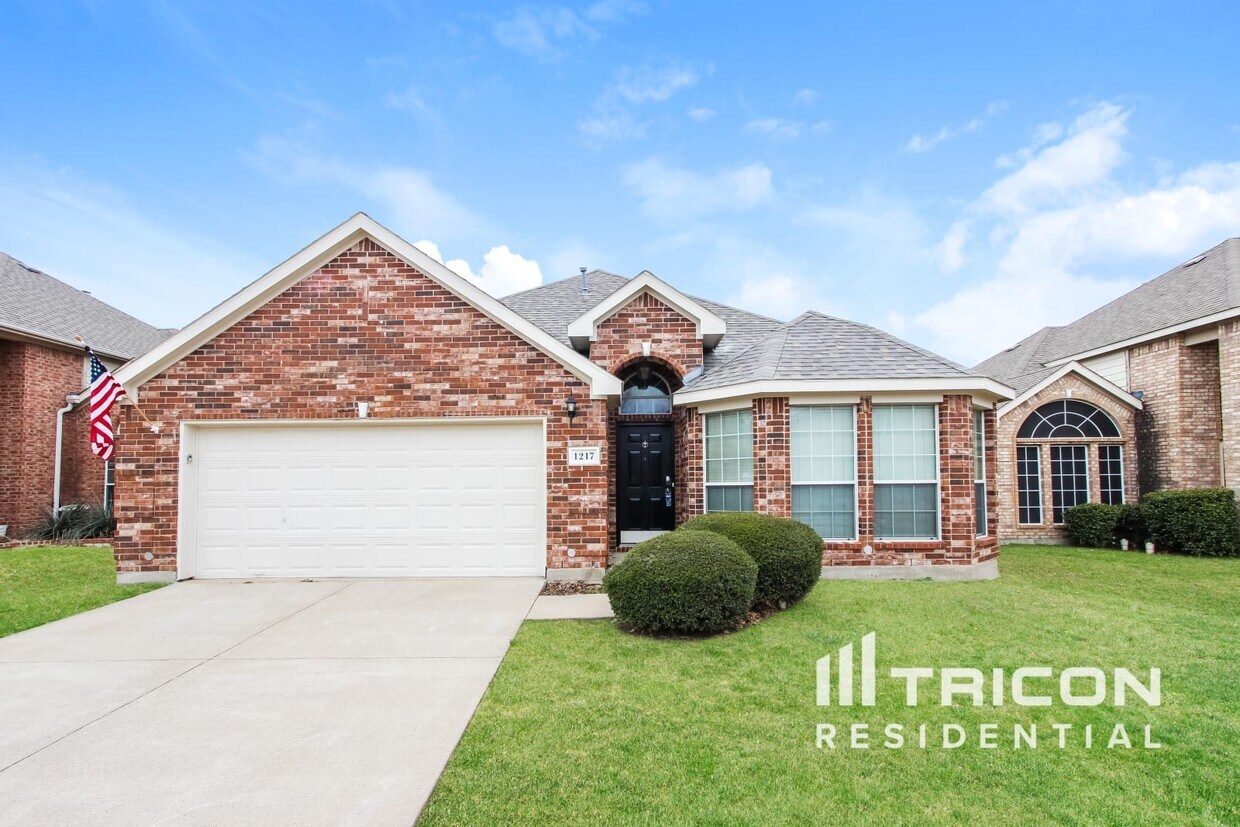 Primary Photo - 1217 Glencoe Drive Glenn Heights TX