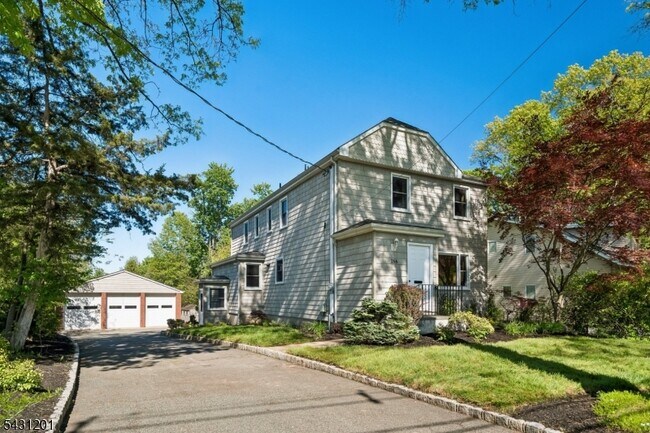 Foto del edificio - 186 W Northfield Rd