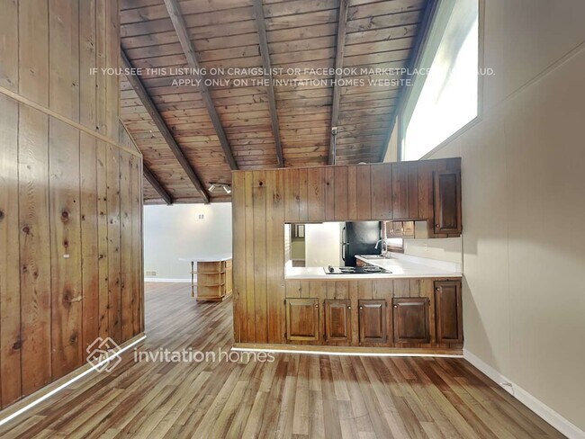 Building Photo - 3684 Leisure Ct