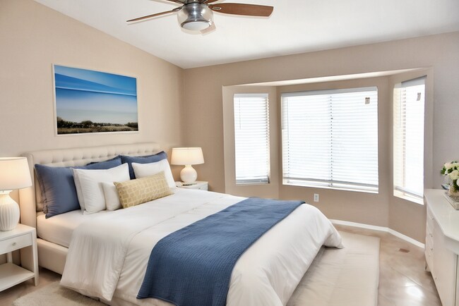 Foto del edificio - COMING SOON! Great Location! Lovely 3Bedroom Plus/ 2Bathroom Chandler Home!