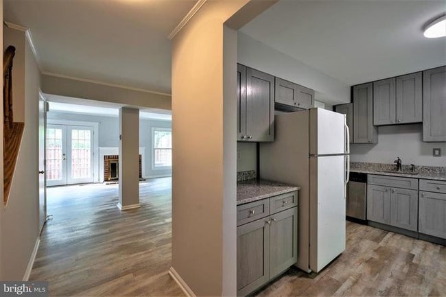 Building Photo - 2510 S Arlington Mill Dr