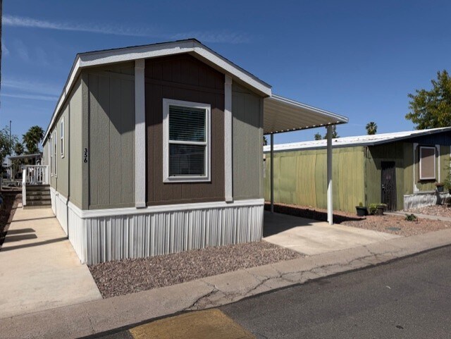 Foto del edificio - 2060 N Center St