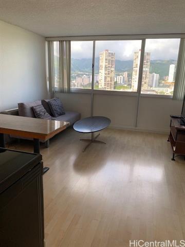 Building Photo - 2211 Ala Wai Blvd