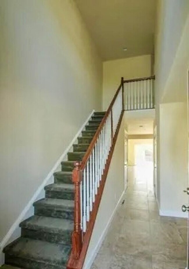 Building Photo - 1230 Beaumont Ave