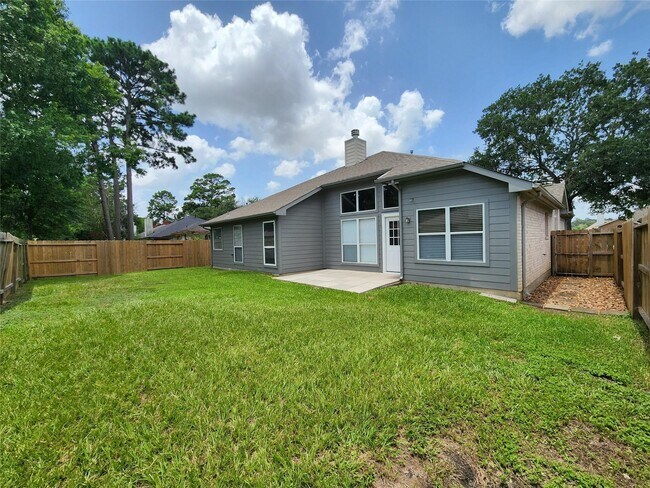 Foto del edificio - 2810 Autumn Springs Ln