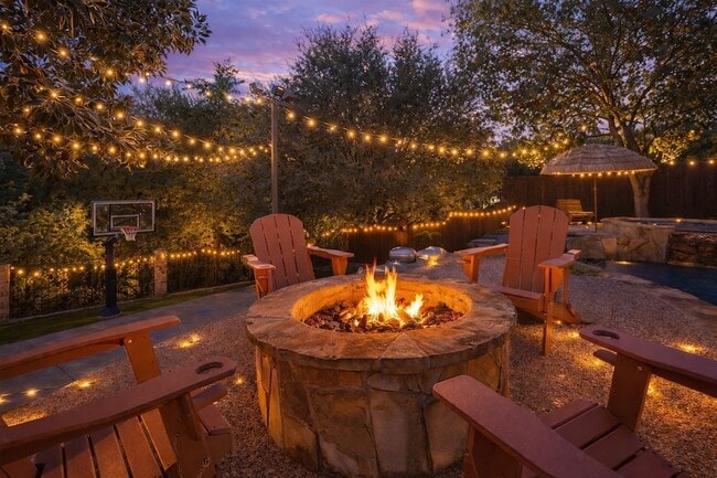 Photo - 1088 Pondview Dr House