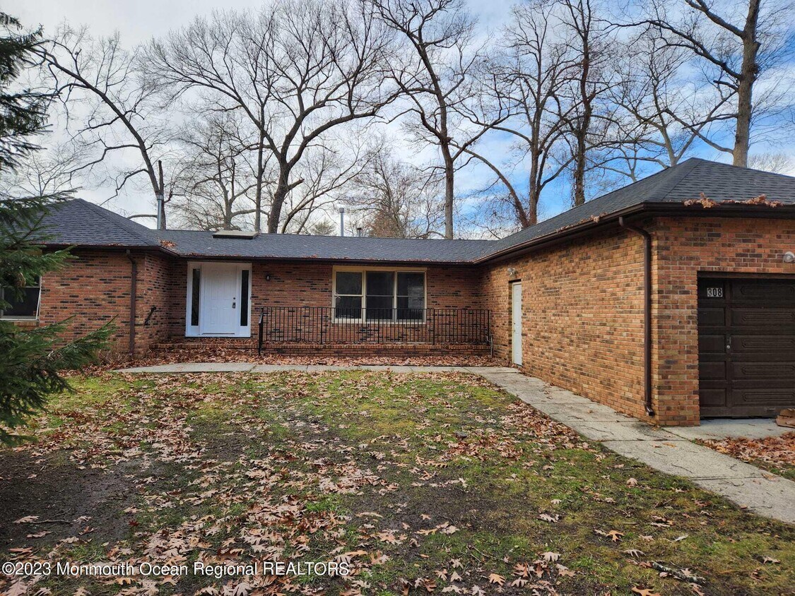Foto principal - 308 Case Rd