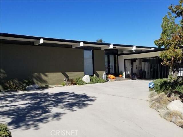 Building Photo - 14623 Deervale Pl