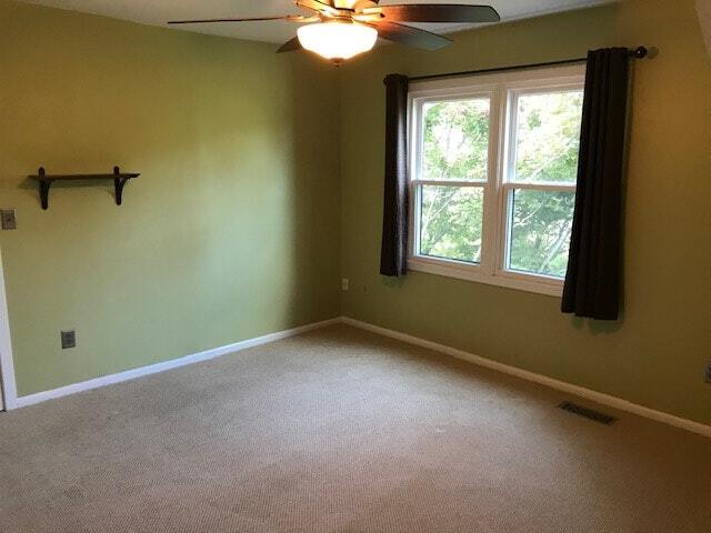 Building Photo - 9 Shadowwood Cir