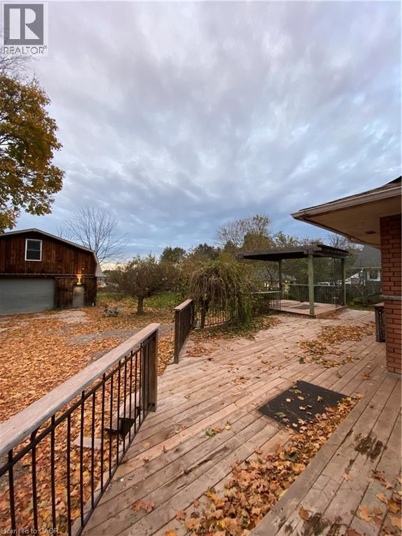 Building Photo - 260 Main St W