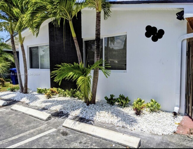 Foto del edificio - 1812 NE 11th Ave