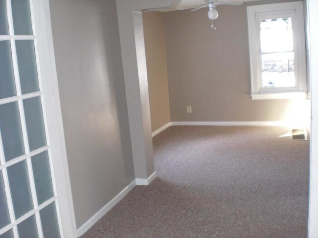Building Photo - 2053 Reaney Ave E