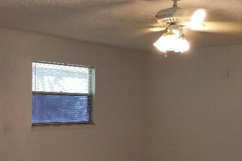 Living/Great room - 1680 Magnolia Ln