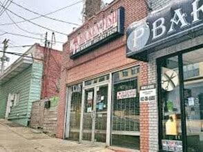 Building Photo - 4521 Centre Ave