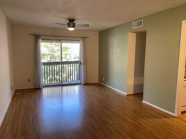 Foto del edificio - 4859 Cedar Springs Rd