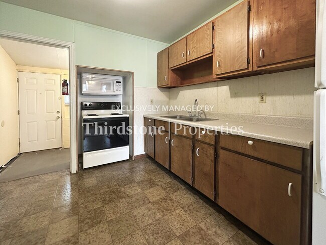 Foto del edificio - 1727 Lindsey Rd