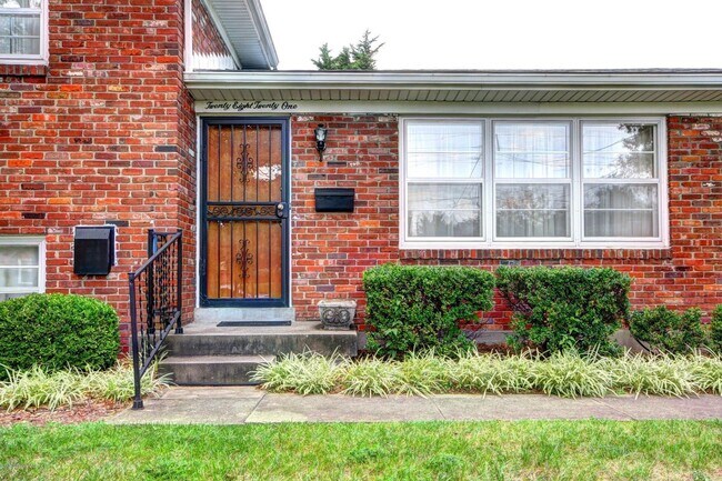 Foto del edificio - Available NOW - 4 beds/ 2 baths - $2,000/mo