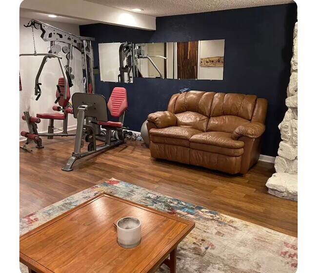 Foto del edificio - 1792 Robb St