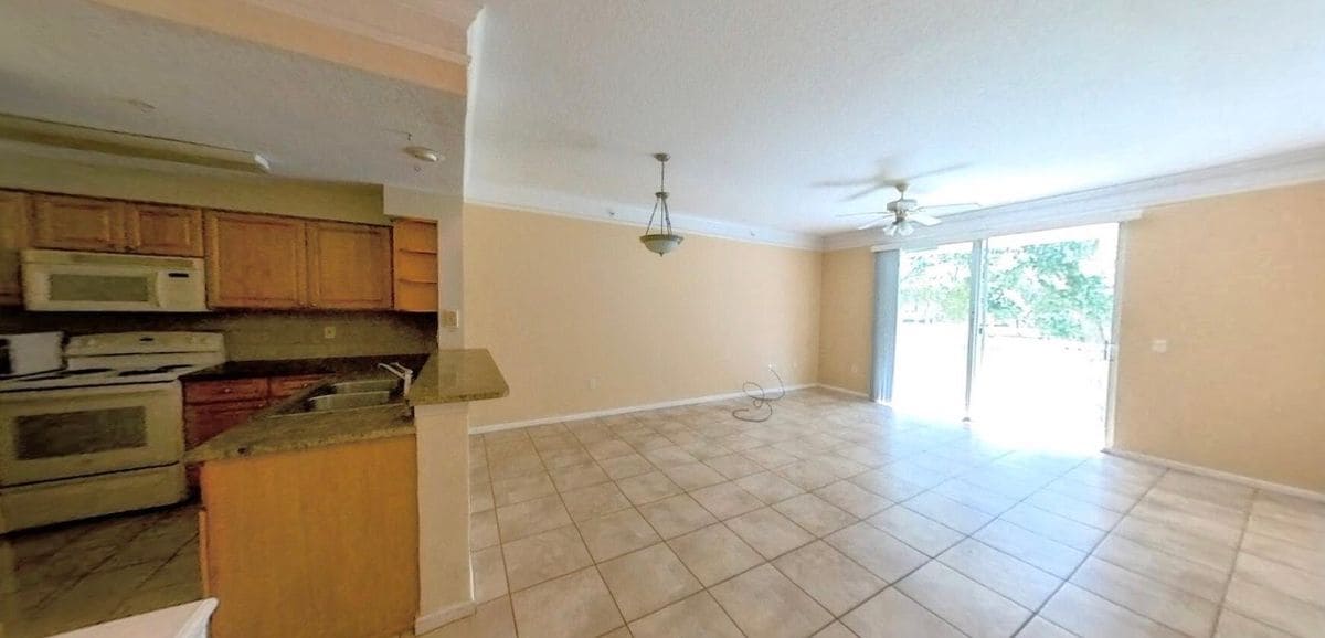 Building Photo - 2056 Alta Meadows Ln