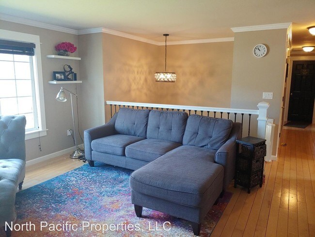 Building Photo - 4 br, 3 bath House - 512 75th Pl SW