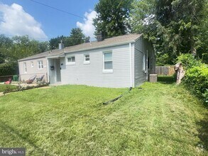 Building Photo - 7702 Normandy Rd