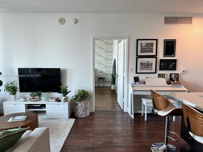 Foto del edificio - 90 SW 3rd St