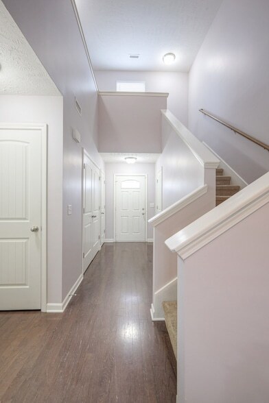 Foto del edificio - 4245 Sunday Silence Way