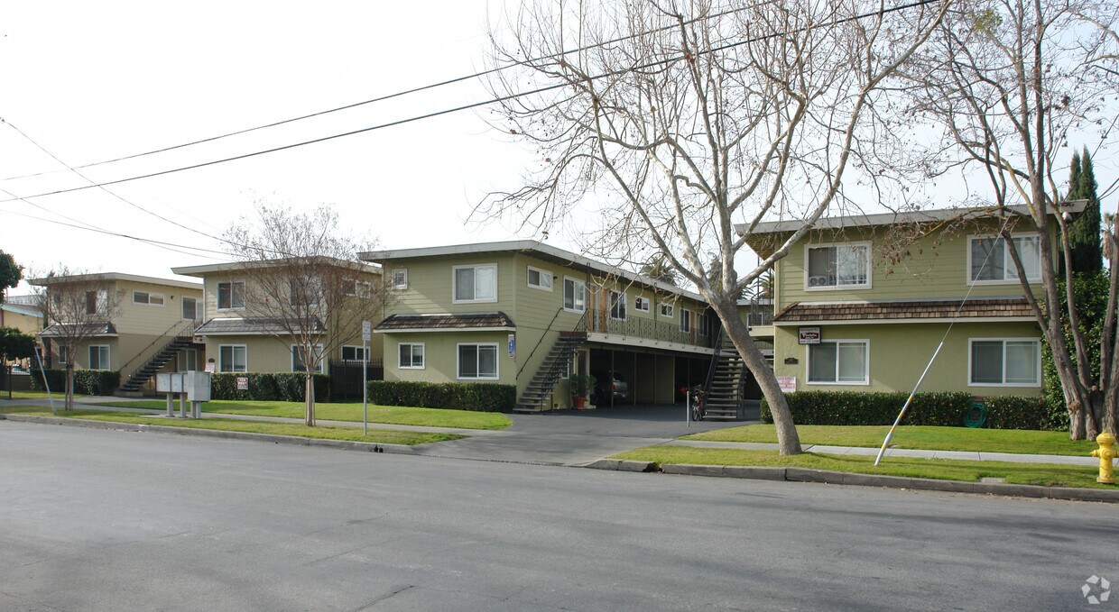 Primary Photo - 335 North Sixth Street
