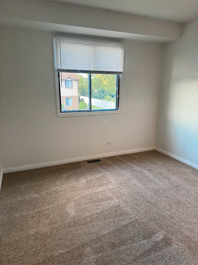 Foto del edificio - 16212 Apple Ln