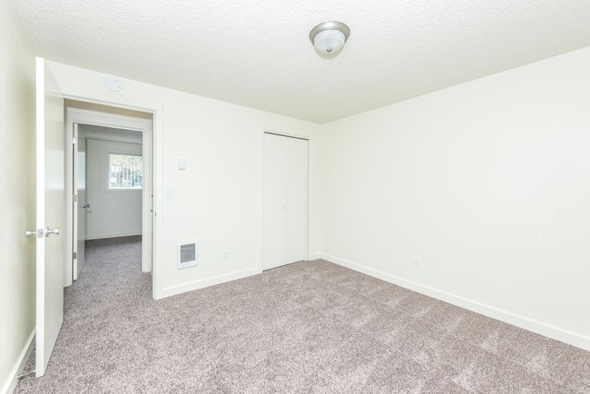 Bryant Apartments - Bryant Village