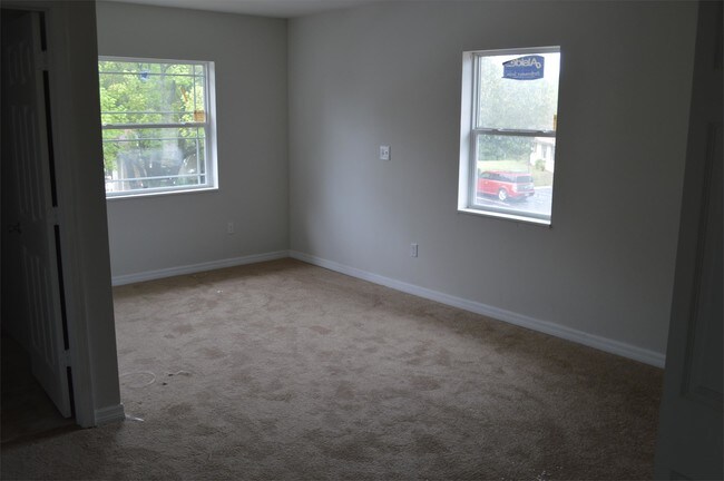 Foto del edificio - 2105 Oak Chace Ct