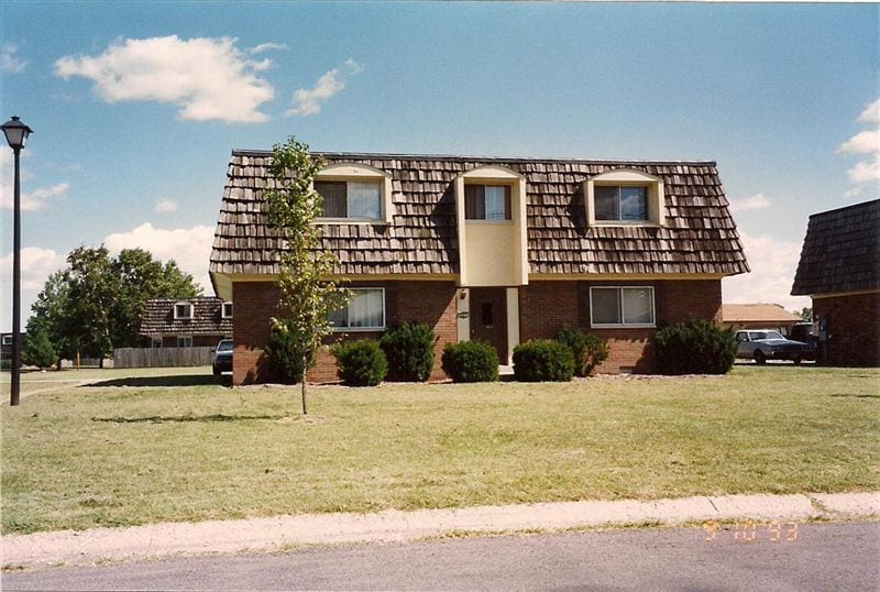 190 Rue Sans Souci, Bethalto, IL 62010 Condo for Rent in Bethalto, IL