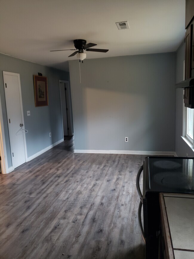 Foto del edificio - 254 Harrell Rd