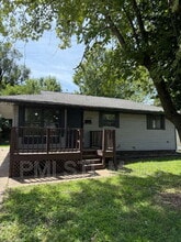 Building Photo - 10870 Spring Garden Dr