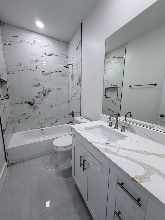 Foto del edificio - 4545-4547 28th St SW