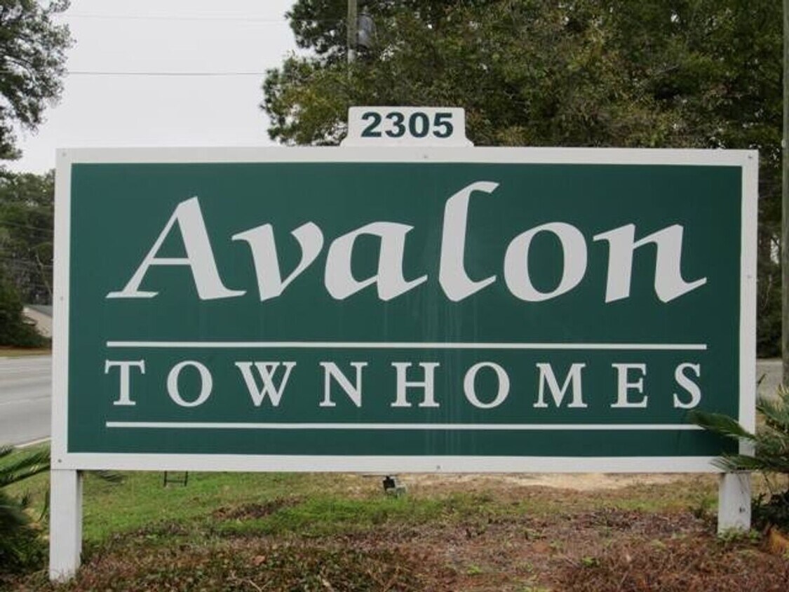 Avalon Townhomes House Rental in Valdosta, GA