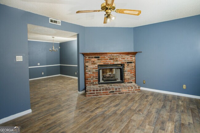 Foto del edificio - 4380 Barrington Pl