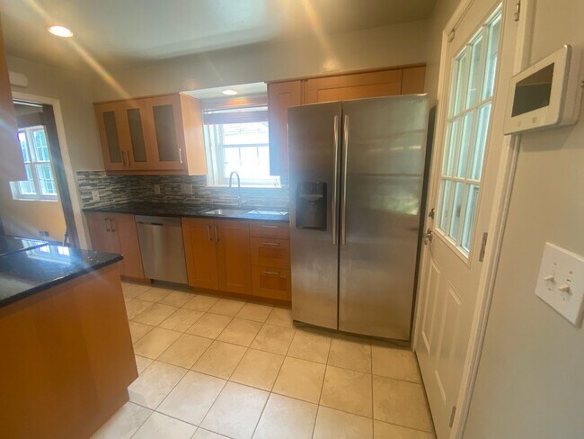 Foto del edificio - NICE  3BR RAMBLER CLOSE TO NIH