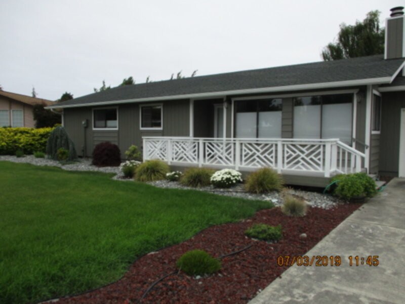 Primary Photo - 40 Meadow Lark Ln