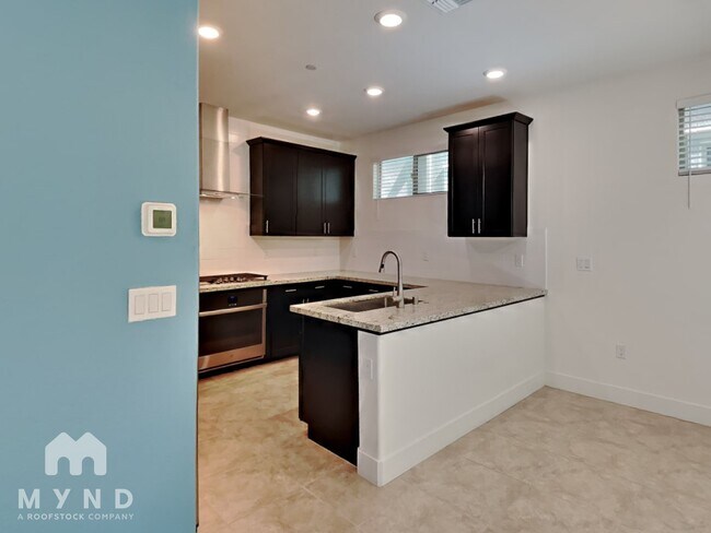 Foto del edificio - 8848 Solo Wy