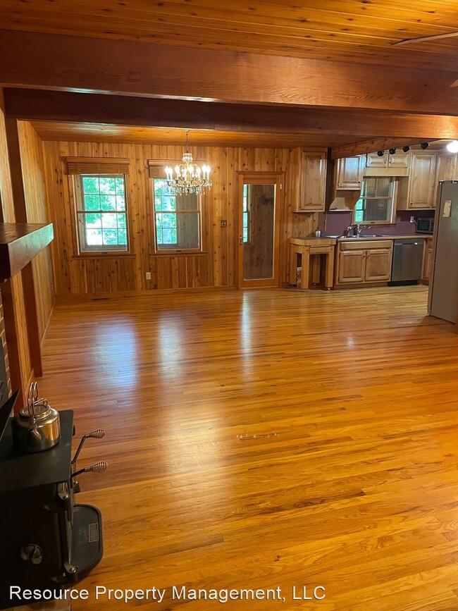 Building Photo - 4 br, 3 bath House - 9125 Ponderosa Trail
