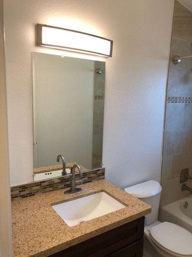 Building Photo - 1 bedroom apartment